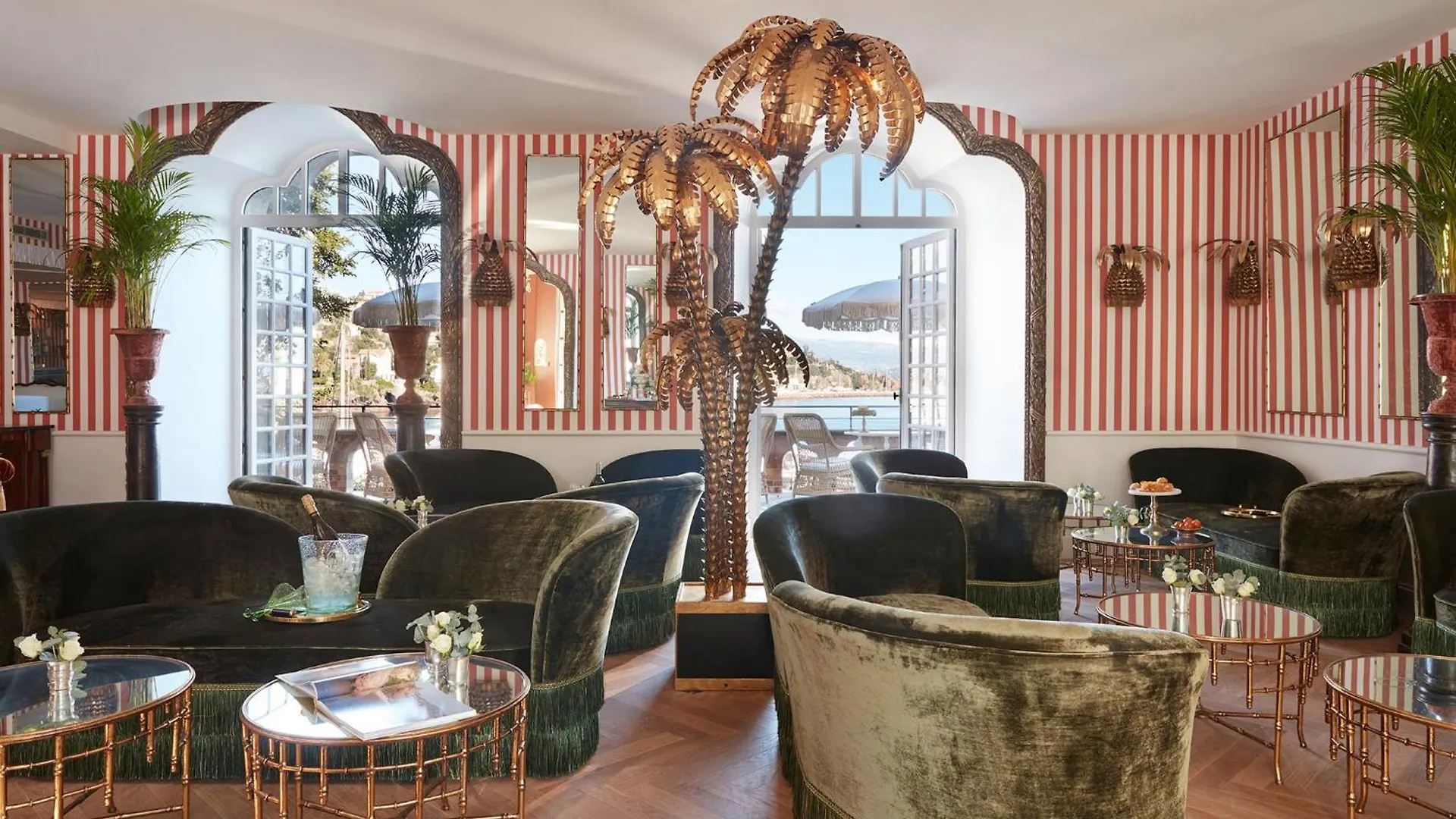 Chateau De Theoule Hotel