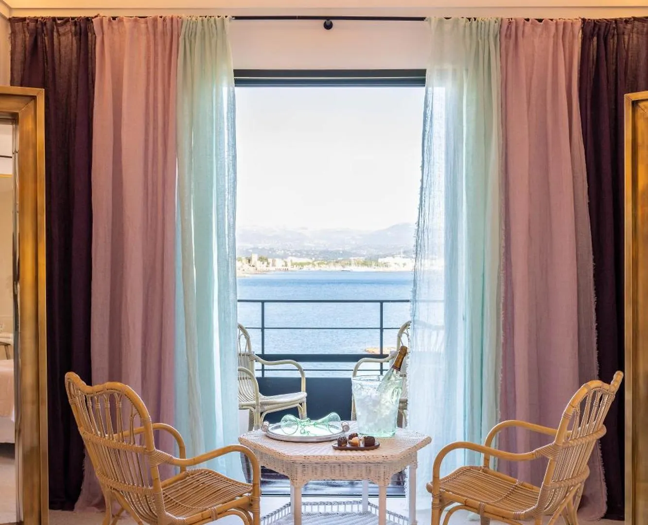 Chateau De Theoule Hotel