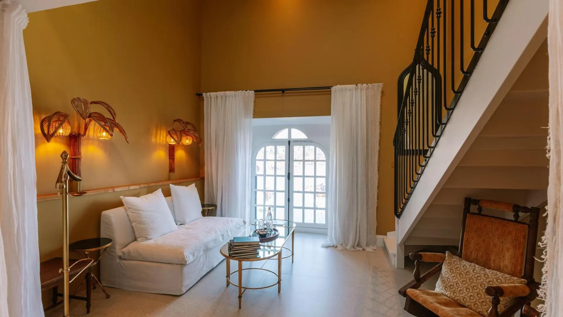 Chateau De Theoule Hotel